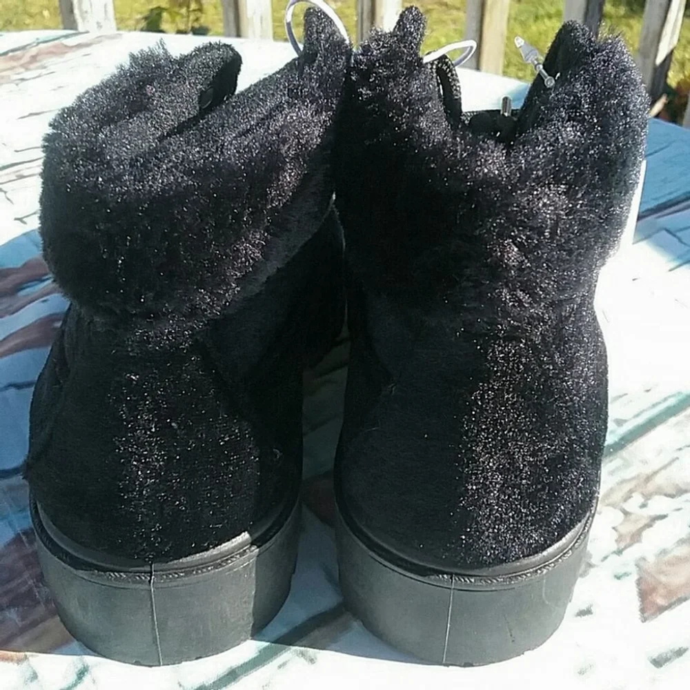 Bobbie Brooks Black Velvet Lace Up Toddler Girl Boots Size 12